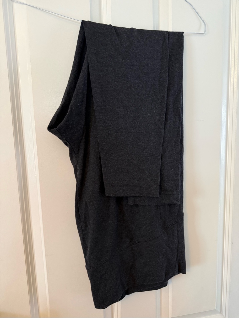 Old Navy dark gray maternity leggings